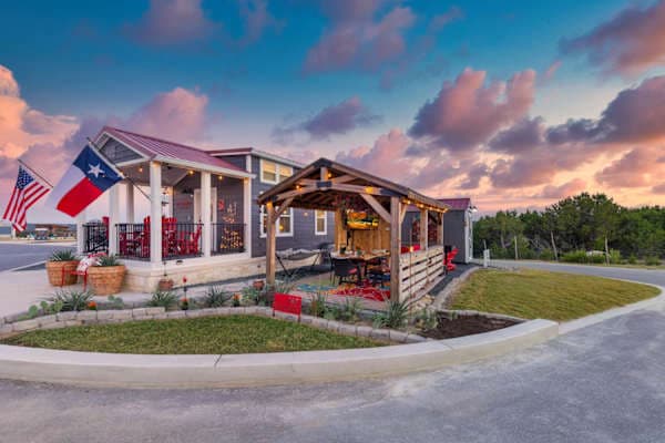 My Songbird |Firepit & Sunset Views! in Texas Hill Country - photo 1
