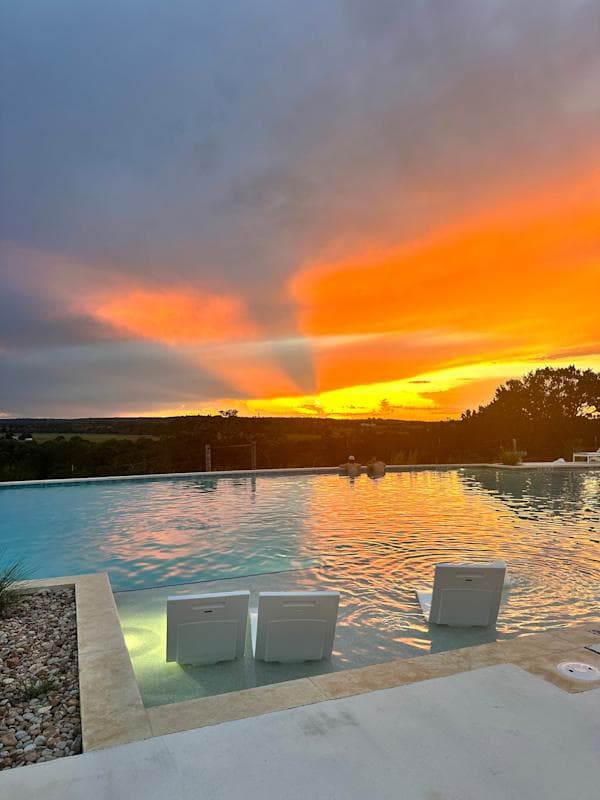 Comfortably In - Concert | Loft + Fire Pit | Sleeps 8 in Texas Hill Country - photo 4