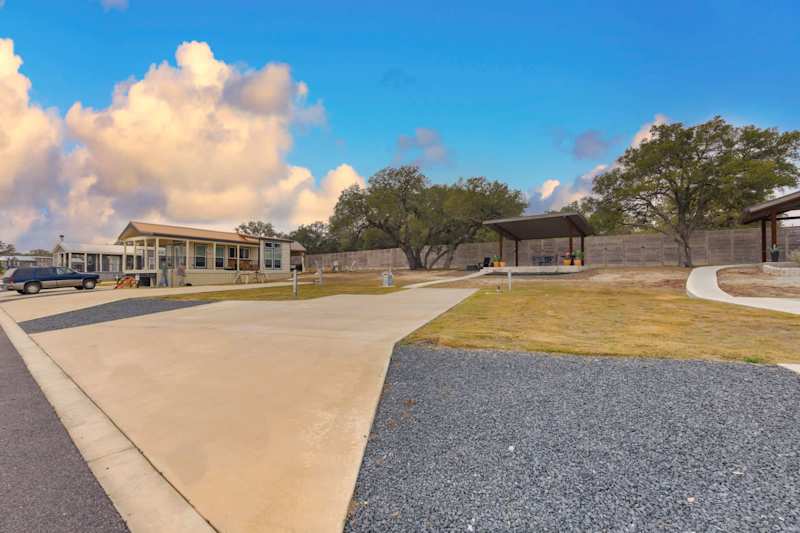 Firefly - Executive RV Site 062