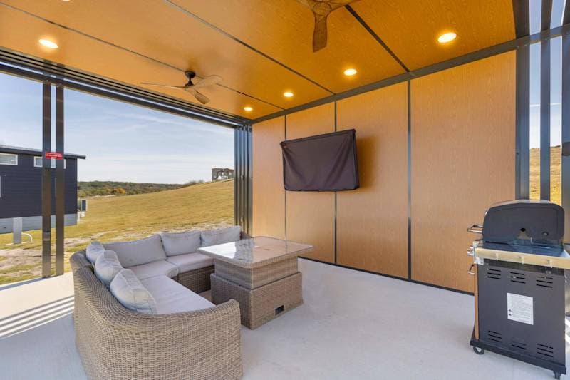 Firefly - Executive RV Site 096