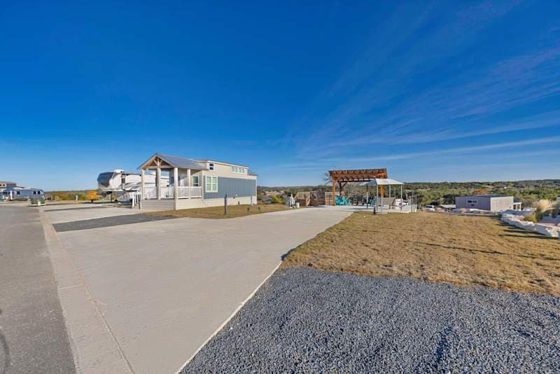 Firefly - Executive RV Site 171