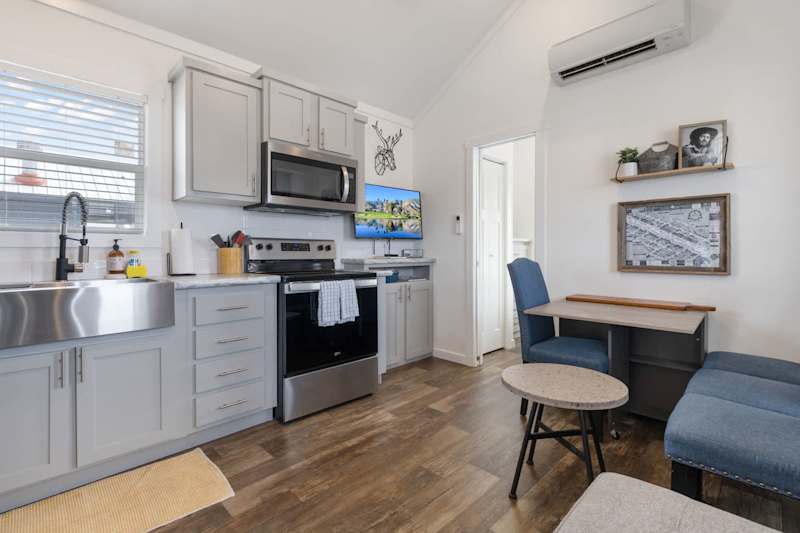 The Waylon | Private Porch & Propane Grill