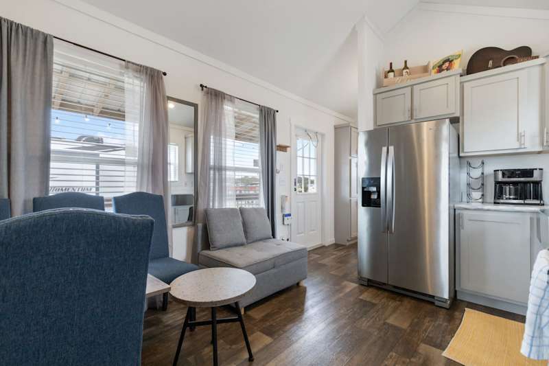 The Waylon | Private Porch & Propane Grill