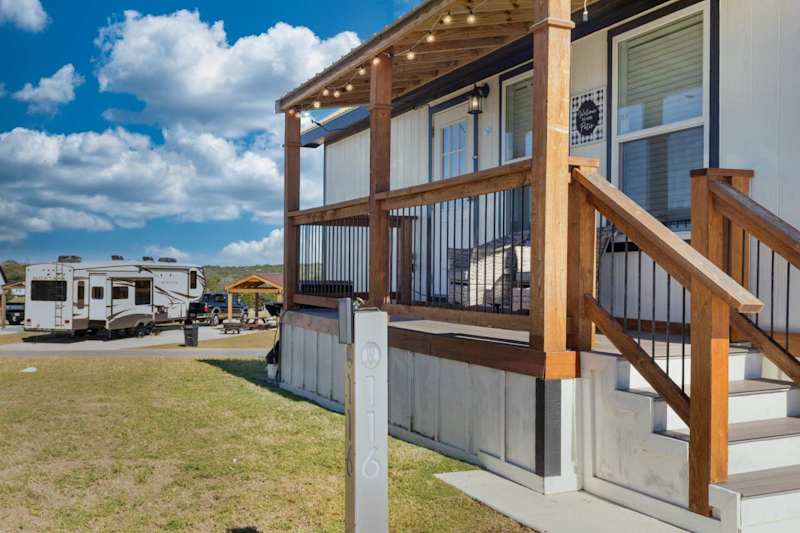 The Waylon | Private Porch & Propane Grill