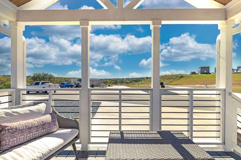 TXFirefly88 | Two Porches, Picnic Table