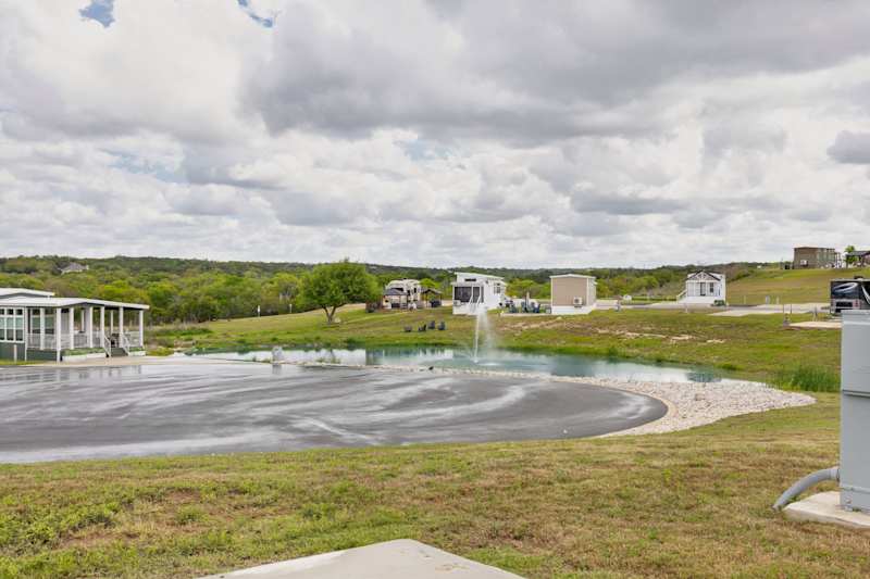 Firefly - Premier RV Site 017 - Outdoor Firepit!