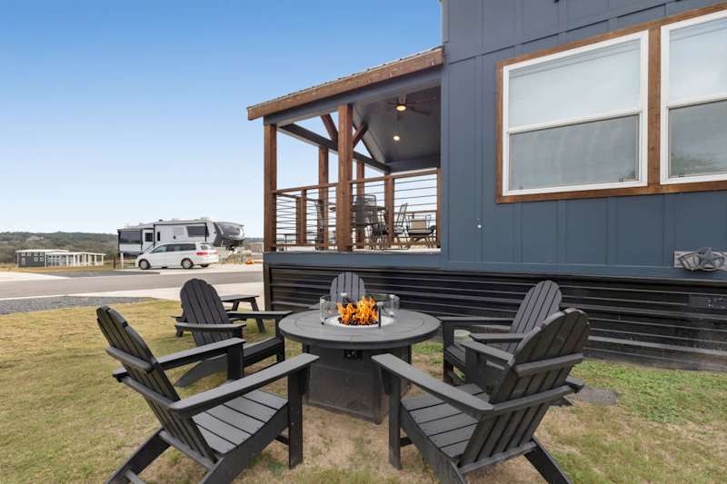 The Bluebonnet | Firepit & Grill