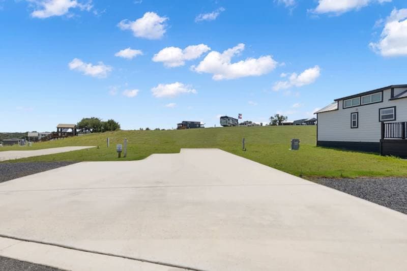 Firefly - Deluxe RV Site 145