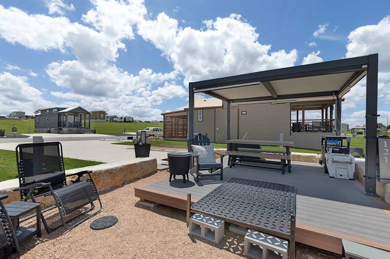 Firefly - Executive RV Site 121