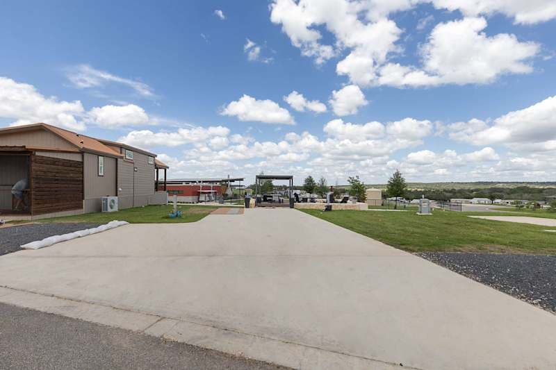 Firefly - Executive RV Site 121