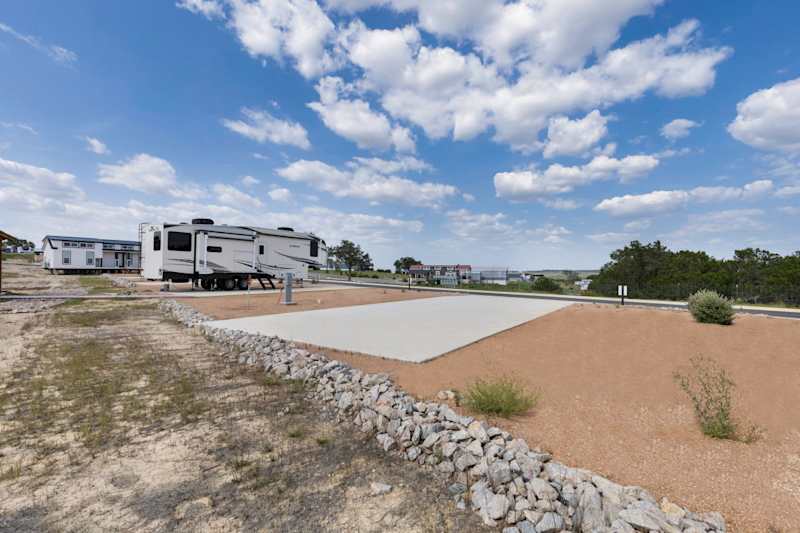 Firefly - Deluxe RV Site 303