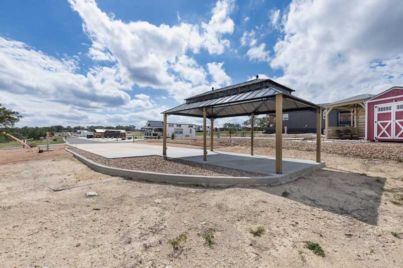 Firefly - Premier RV Site 293 - Covered Pavilion!